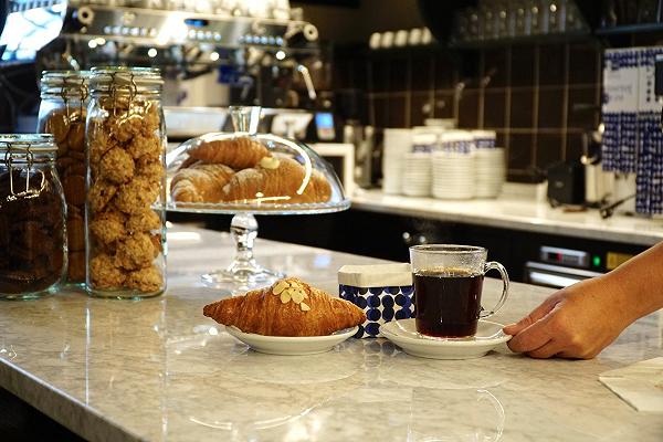 Cinque motivi per cui non prendiamo più il caffè al bar, con o senza Green Pass