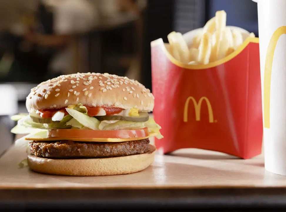 McDonald’s apre il primo locale nel Chianti nonostante le polemiche