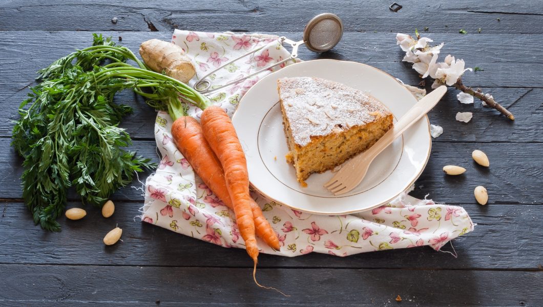 Torta carote e mandorle vegana