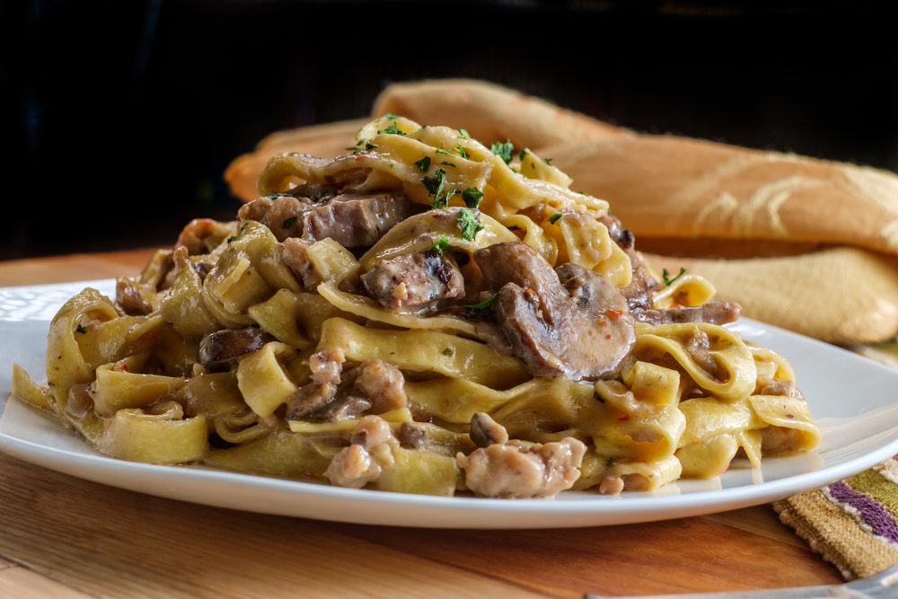 Pasta salsiccia e funghi
