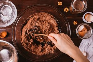 Mix di polbveri con cioccolato nella ciotola
