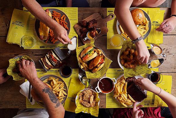 Bologna, Hamerica’s apre insieme a Heura il primo ristorante 100% plant based