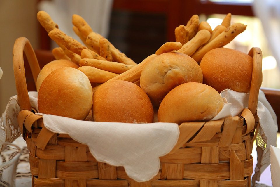 Aibi: “Mangiare pane non diventerà un lusso, ma c’è il problema dei rincari”