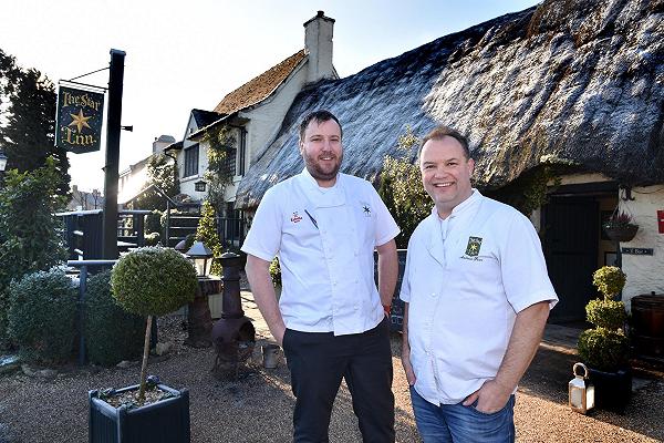 Regno Unito: il ristorante stellato The Star Inn ad Harome distrutto da un incendio