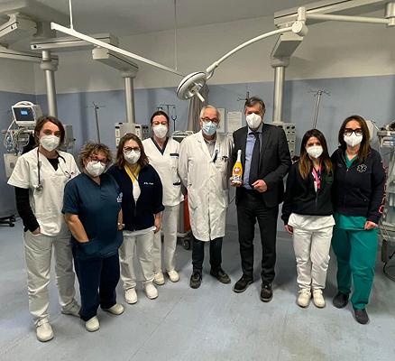 Piemonte: l’assessore alla sanità regala 1500 bottiglie di vino a medici e infermieri