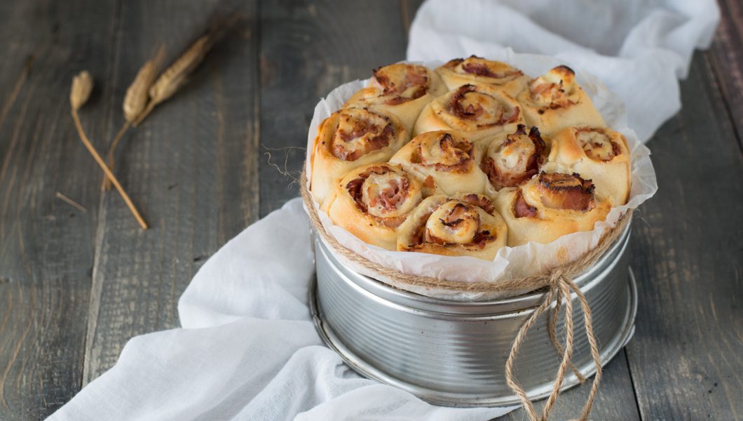 torta di rose con prosciutto