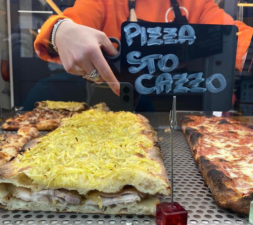 Roma: Da Teo a Testaccio c’è la pizza stocazzo, dedicata a Zerocalcare