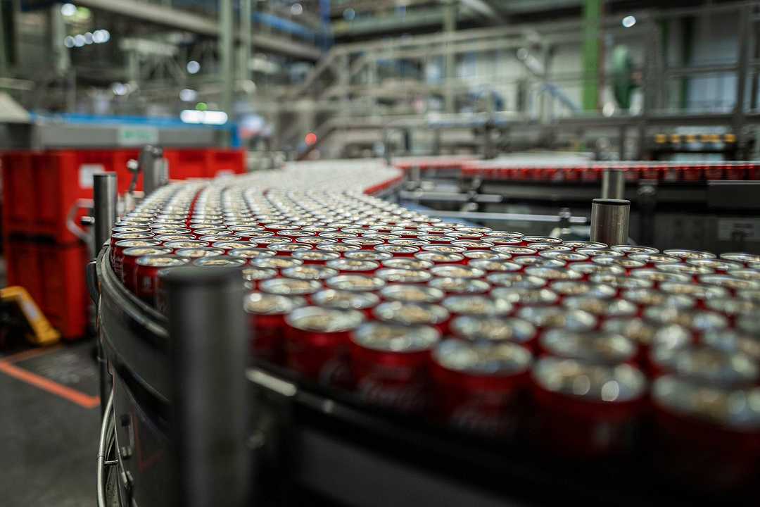 Coca Cola, 20 milioni di euro nello stabilimento a Oricola: l’obiettivo è raddoppiare la produzione