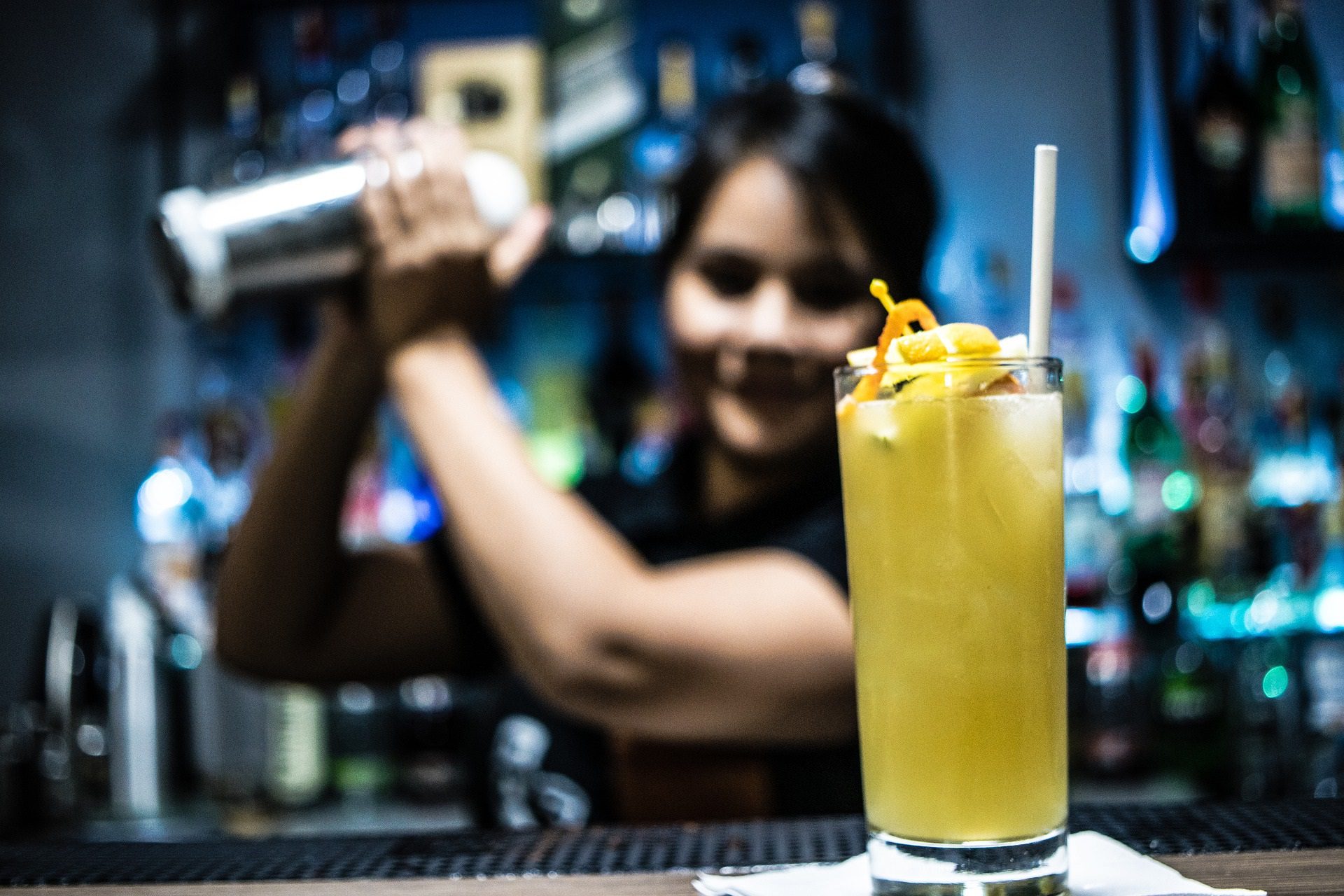 Seregno Sotterraneo Di Un Bar Si Traforma In Discoteca Abusiva Locale 