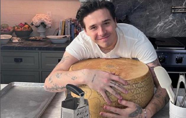 Brooklyn Beckham e la macchina da un milione di euro comprata “facendo lo chef”: su TikTok scattano le prese in giro