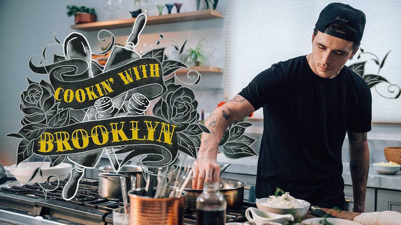 Brooklyn Beckham conduce un cooking show senza saper cucinare