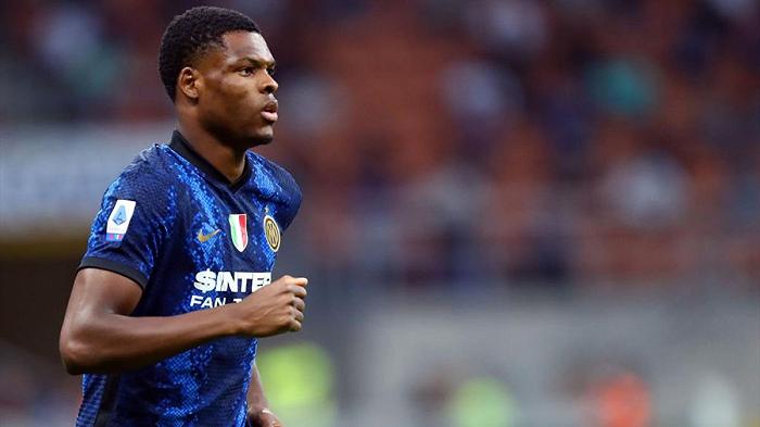 Inter, lo spogliatoio contro Denzel Dumfries: “Ho messo il pollo nella pasta col pesto”