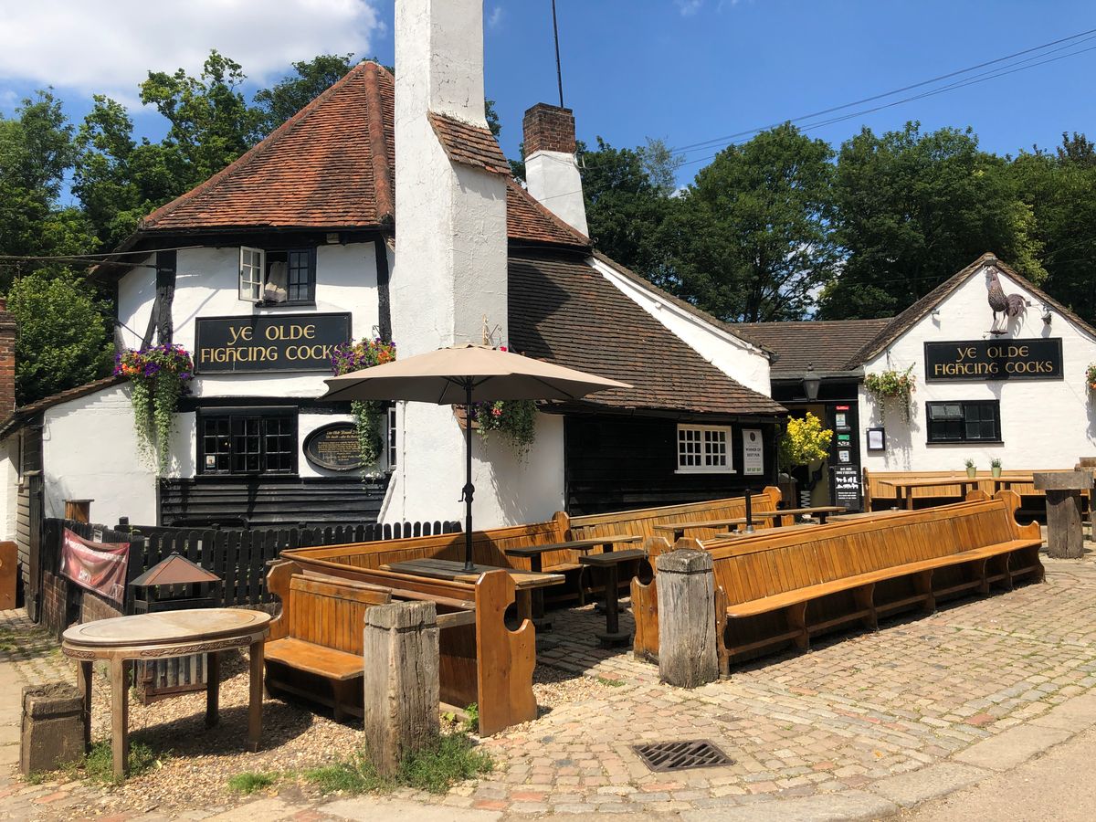 pub inghilterra vecchio