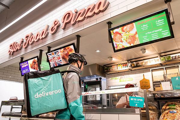 Deliveroo lancia a Milano Hop, il servizio di spesa a domicilio in 10 minuti