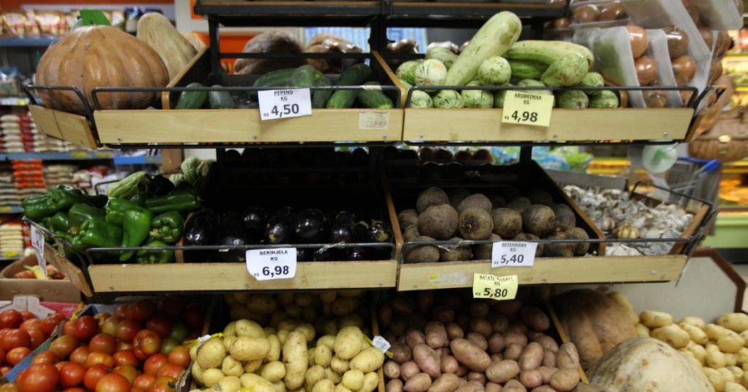 Prezzi: i rincari in autunno mettono a rischio alimentare oltre 2,6 milioni di persone, sostiene Coldiretti