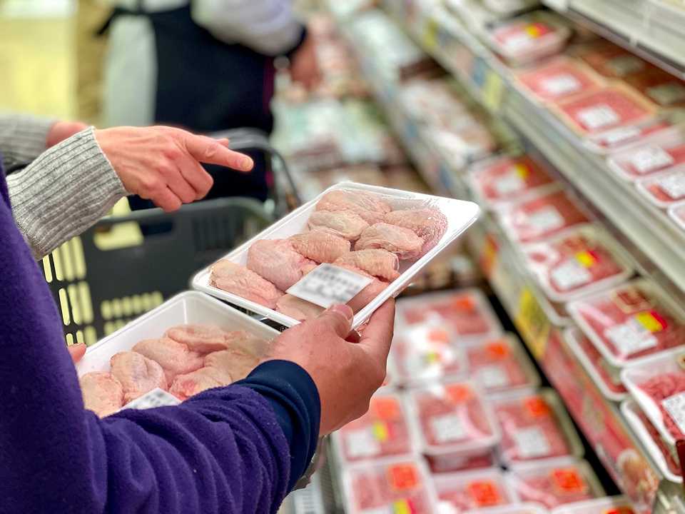 Spagna, una nuova legge permette ai supermercati di razionare gli acquisti