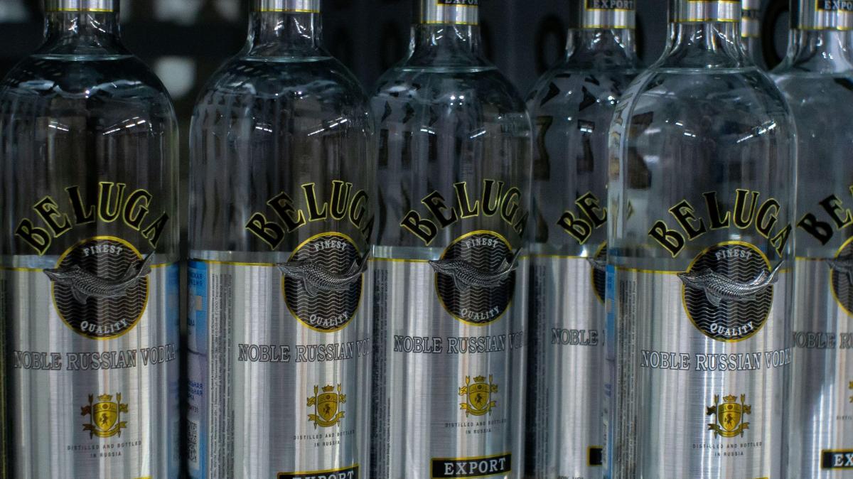 Regno Unito: Harrods continuava a vendere sottobanco la vodka russa