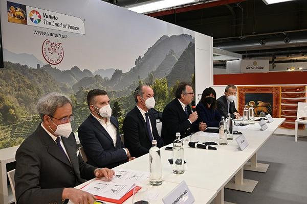 Prosecco Conegliano Valdobbiadene: 104 milioni di bottiglie nel 2021