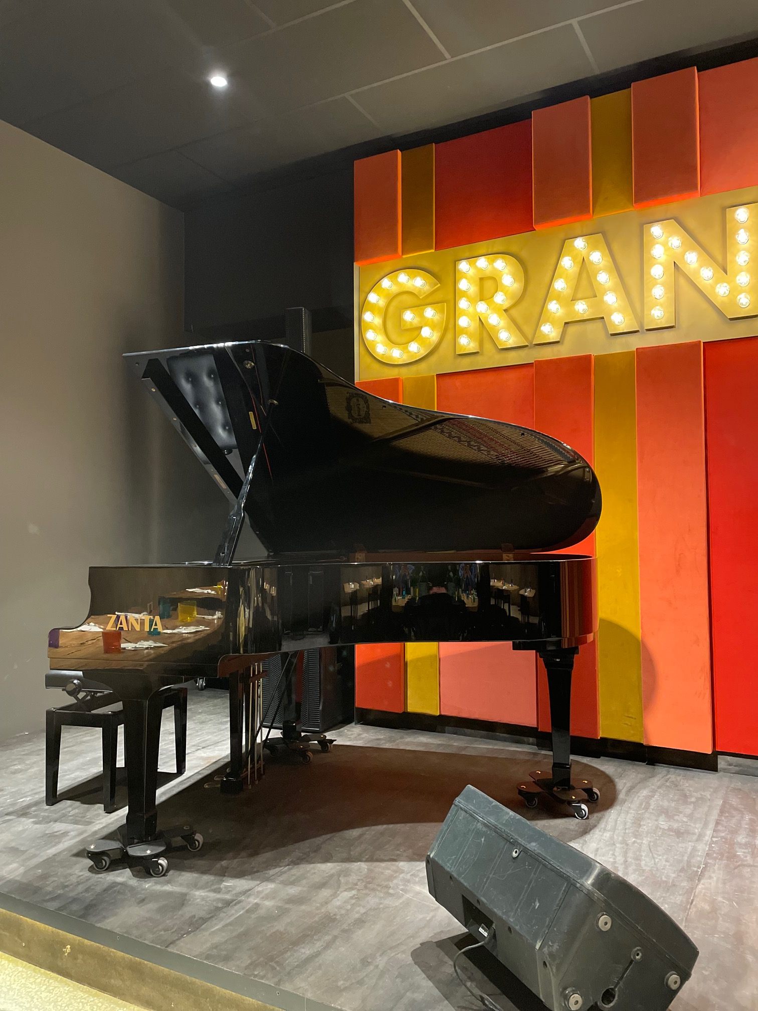 grand central piano