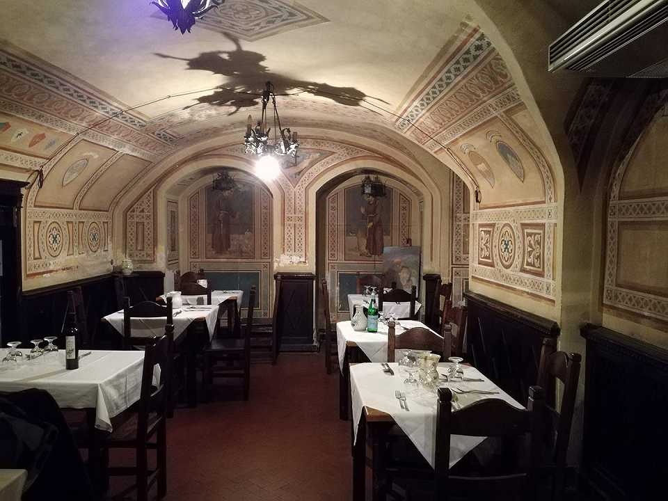Arezzo: storico ristorante “La Buca di San Francesco” comprato da Patrizio Bertelli, patron di Prada
