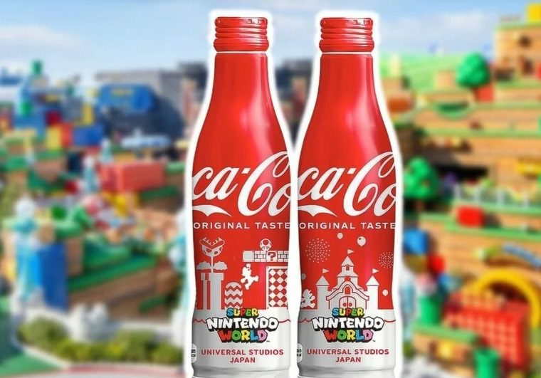 Coca Cola lancia una bottiglia per festeggiare l’anniversario del Super Nintendo World