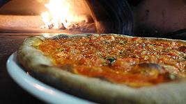 Napoli: pizzeria e ristorante multati per lavoratori in nero e con reddito di cittadinanza
