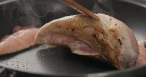 fesa di tacchino rosolata in padella