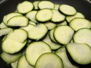 zucchine a rondelle in padella