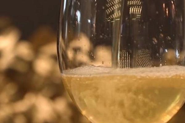 Vino… di soia? Ecco la trovata di una distilleria a Singapore