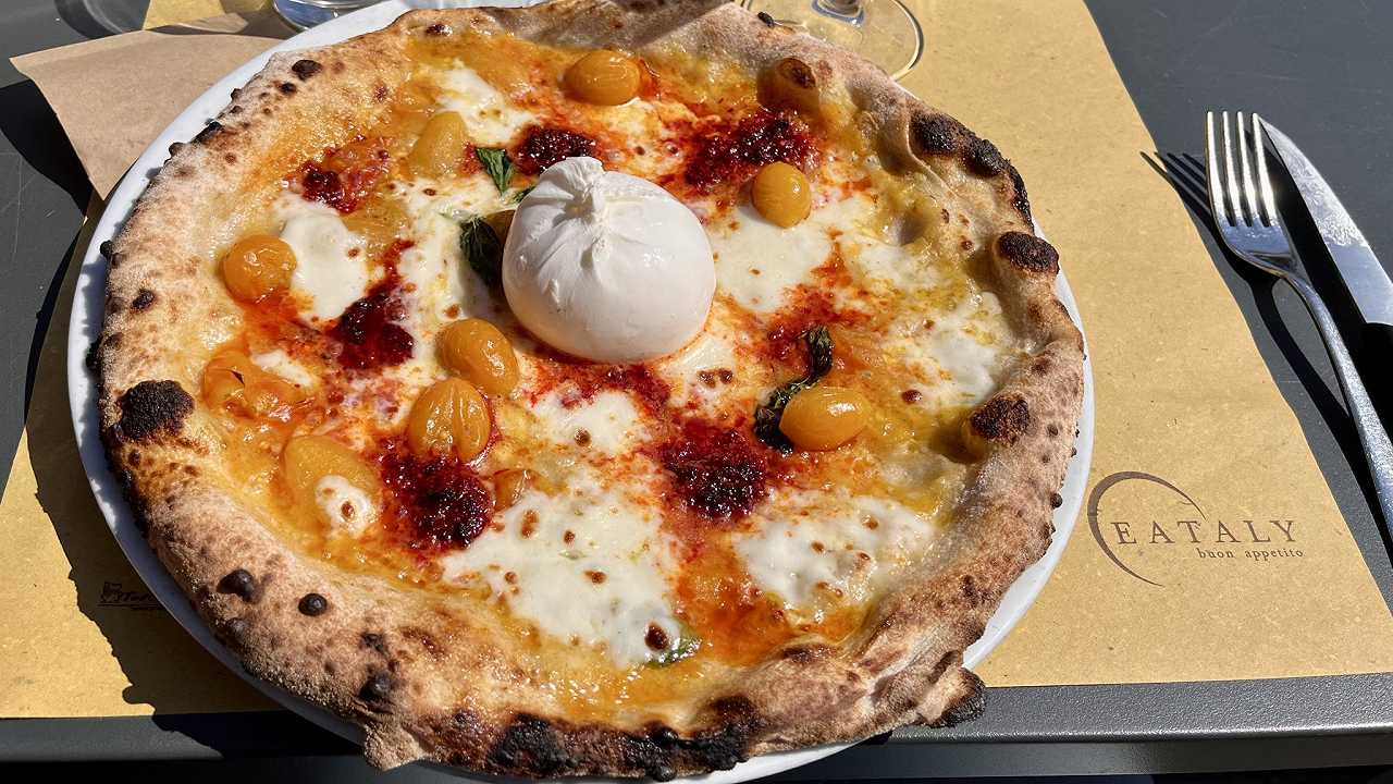 La pizzeria di Eataly a Torino è la filosofia Eataly applicata alla pizza: recensione