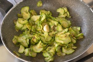 zucchine in padella