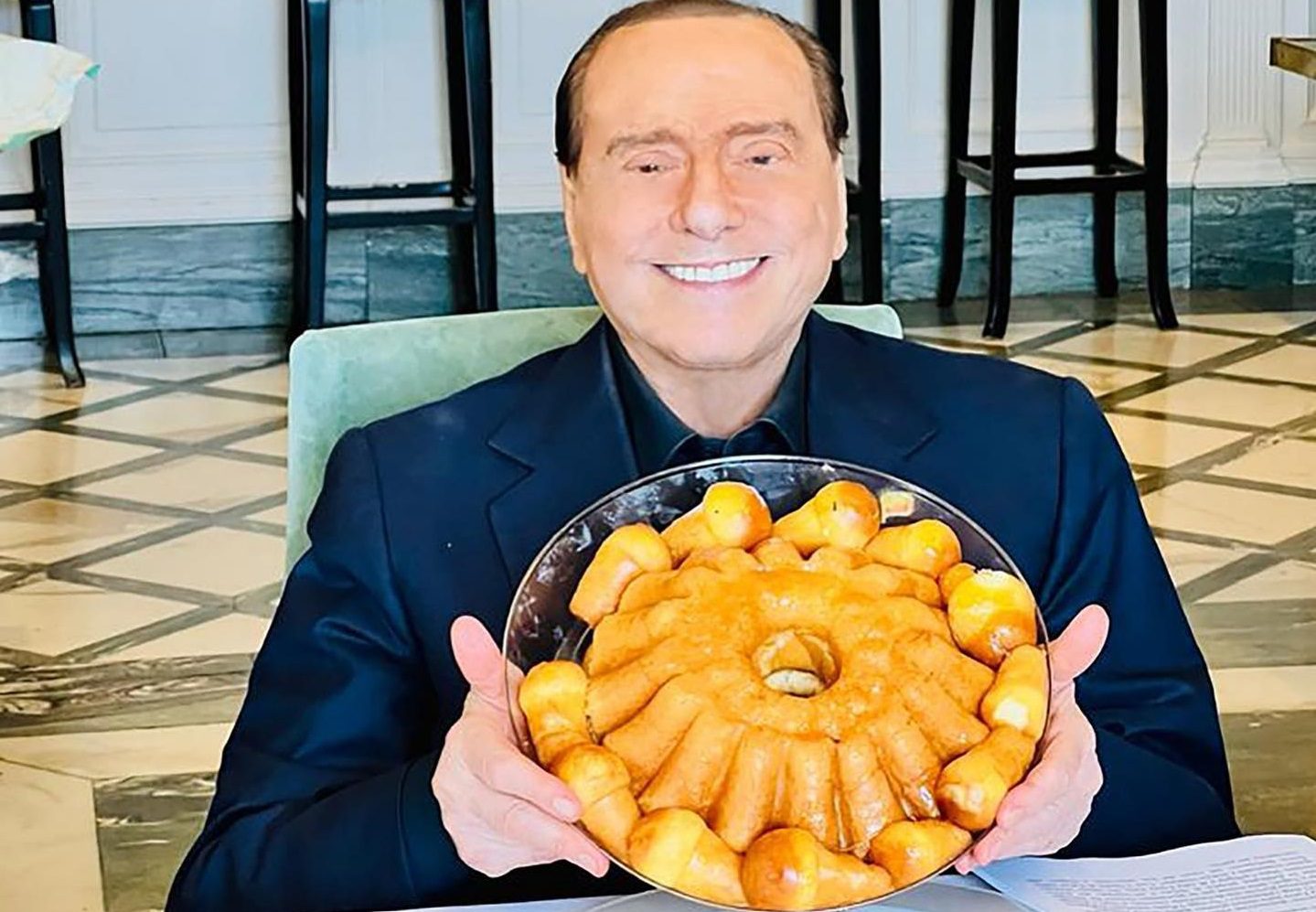 Silvio Berlusconi babà