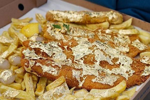 Scozia: un locale propone il fish and chips più costoso di sempre