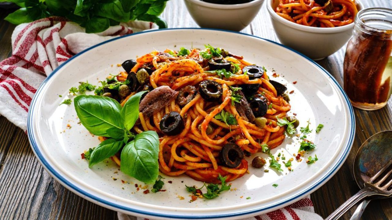 Spaghetti alla puttanesca - Dissapore