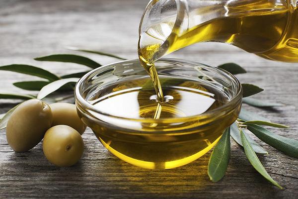 Olio, il caldo compromette la produttività: in Toscana dilaga la preoccupazione