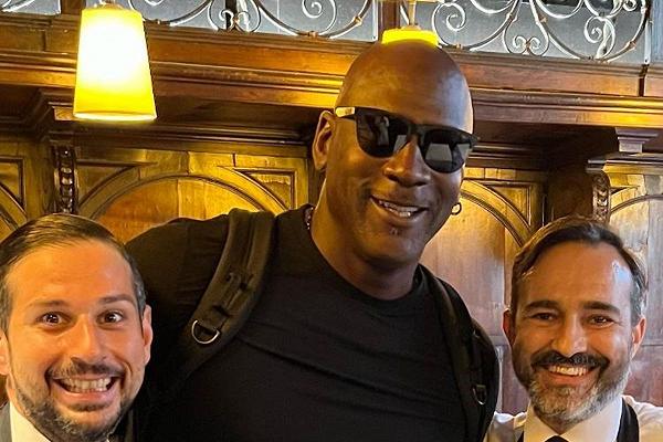 Michael Jordan, breve vacanza a Milano: il campione ha pranzato al Salumaio di Montenapoleone