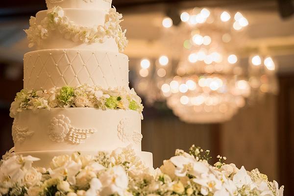 Torta 50 anni di matrimonio a 3 piani in stile Wedding, decorata