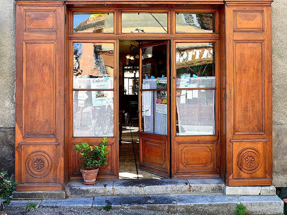 Ristoranti e bar di Parma dovranno tenere le porte chiuse per evitare sprechi di energia