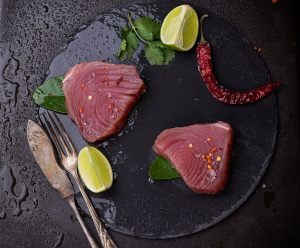 filetti di tonno marinato
