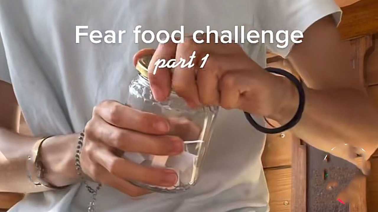 “Fear Food challenge” su Tik Tok: veder mangiare il cibo che si teme fa paura per davvero