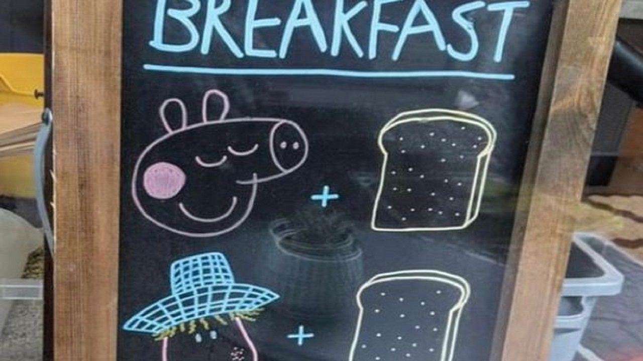 Bar di Edimburgo usa Peppa Pig per pubblicizzare i suoi panini col bacon: genitori inferociti