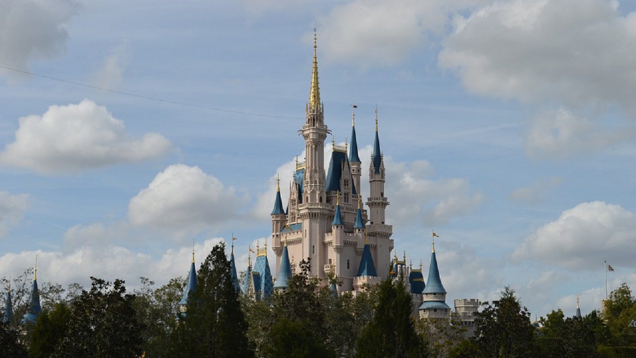 Disney World: mangiare al ristorante costa 625 dollari, proteste per l’aumento dei prezzi