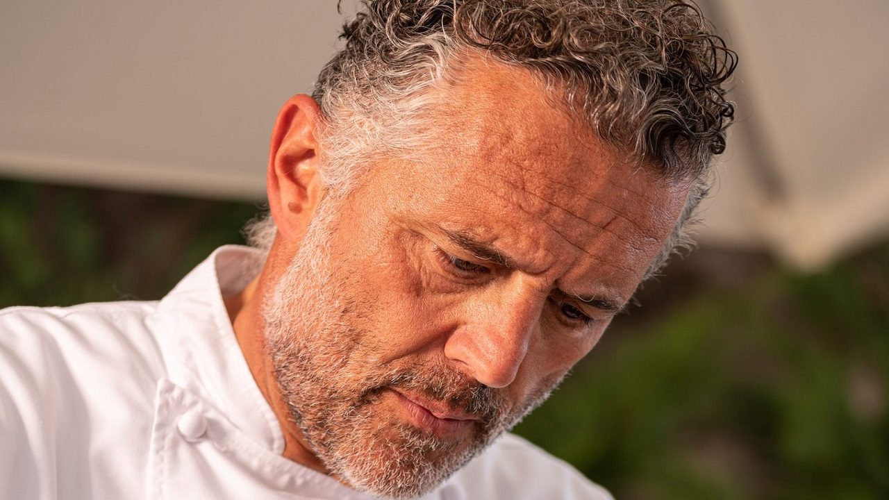 Chef Giancarlo Perbellini: “Manca personale? Stop allo sfruttamento” e aumenta gli stipendi del 40%