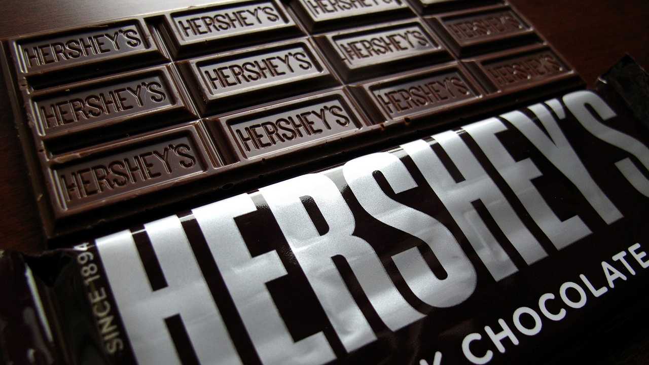 Hershey’s si impegna a ridurre le quantità di piombo e cadmio nel suo cioccolato