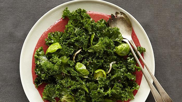 Kale: il suo sapore fa piangere i bimbi durante la gravidanza, dice uno studio