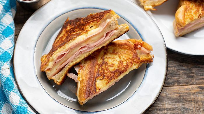 Monte Cristo Sandwich il toast super condito della tradizione americana