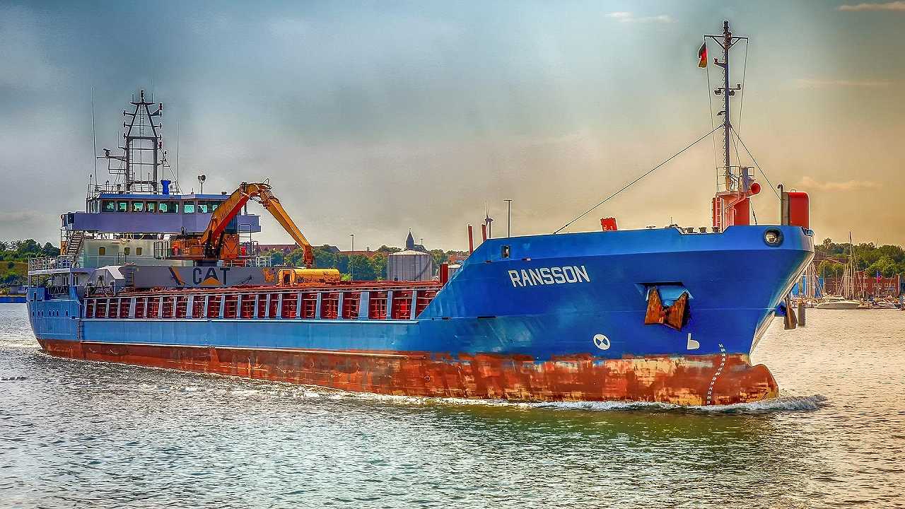 Ucraina, fermata per motivi di sicurezza una delle navi approdate a Bari: a bordo 6mila tonnellate di grano