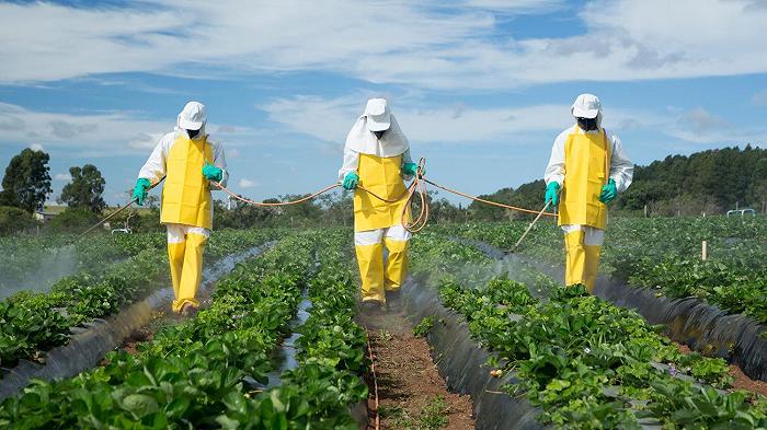 L’Europa ha già ceduto ai trattori: scompaiono le richieste di riduzione delle emissioni agricole