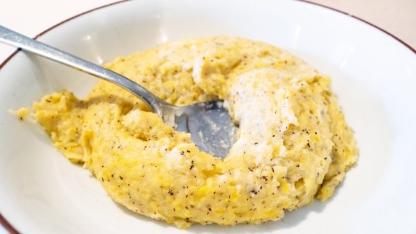 piatto di polenta taragna