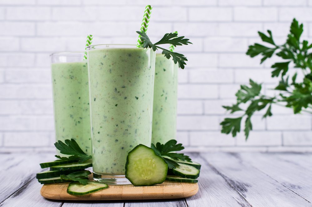 Frullato di cetrioli e yogurt, per un aperitivo alternativo